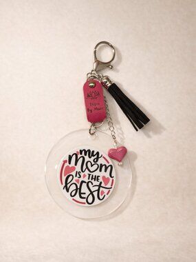 “My Mom Is the Best” Keychain – 6" Cute Heart Charm